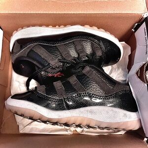 Children’s 10 Air Jordan’s 11 Low